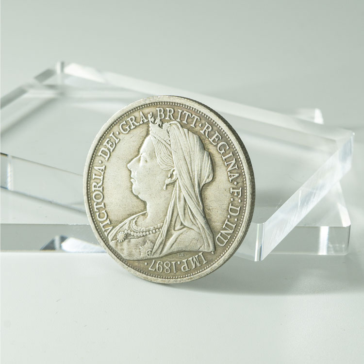 ビクトリアハーフクラウン